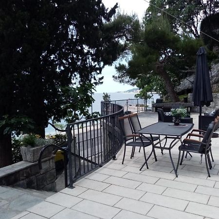 אומיס Apartment Zizi מראה חיצוני תמונה