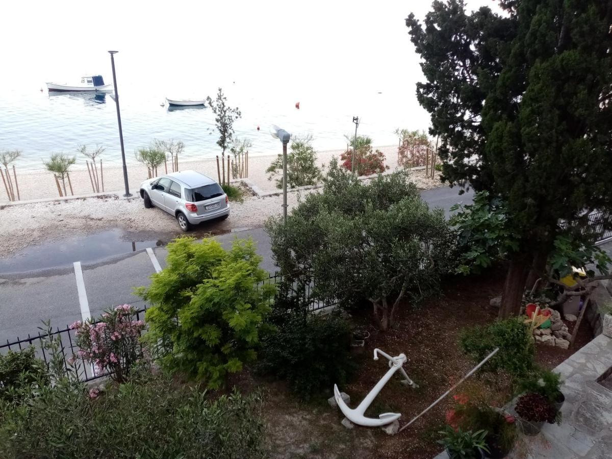 אומיס Apartment Zizi מראה חיצוני תמונה