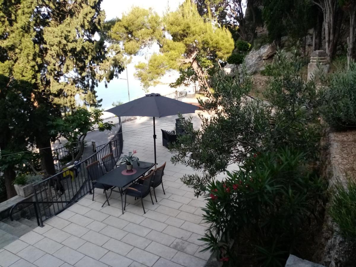 אומיס Apartment Zizi מראה חיצוני תמונה